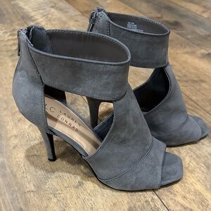 LAUREN CONRAD “Muffin” Grey Sueded Ankle Strap Heels, Size 8.5